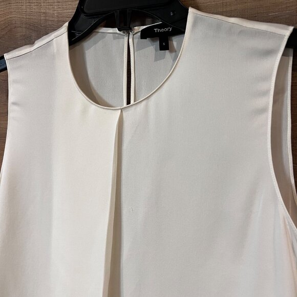 NWOT THEORY Pleated Silk-Chiffon Top blouse size S - Picture 5 of 9